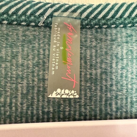 FREE PEOPLE MOVEMENT‎ Women's Ribbed Button Front Crop Top In Green Sz S Comfy - Picture 3 of 5